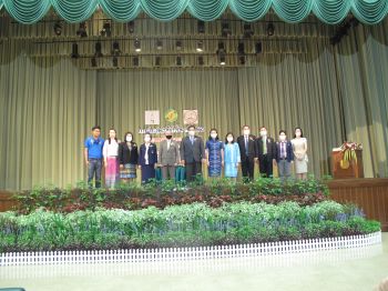 กรรมการและเลขาธิการมูลนิธิชัยพัฒาและประธานมูลนิธิข้าวไทย ในพระบรมราชูปถัมภ์ เป็นประธานการประชุมเวที่ข้าวไทย ปี 2563 